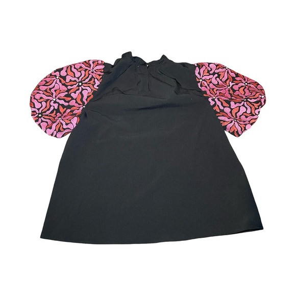 Entro Women's Black And Pink Embroidered Floral Top, Pleated Neck Size Medium - Picture 2 of 6